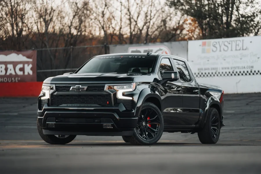 Black Widow Silverado 1500 Sr